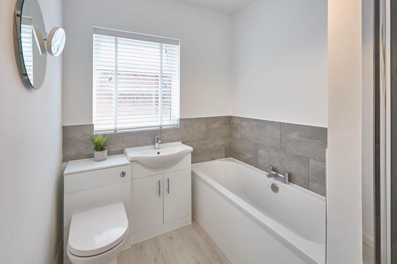 Host & Stay - Endeavour Apartments Whitby Esterno foto
